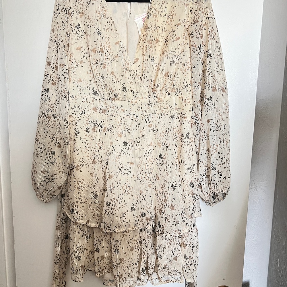 Japna Cream Floral Print V-Neck Tiered Dress